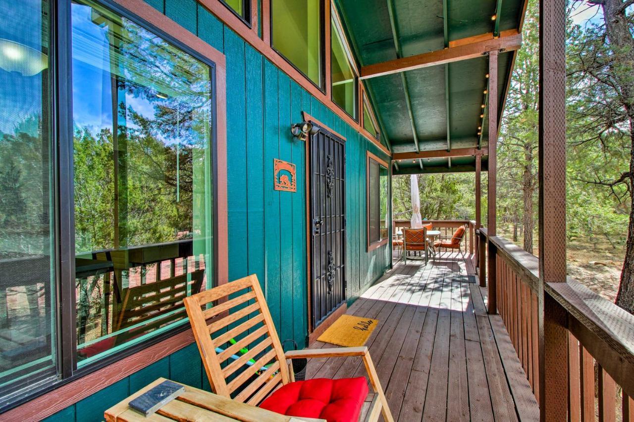 Modern Heber-Overgaard Cabin With Deck And Fire Pit Exterior photo